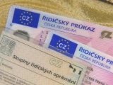 Do povinné výměny řidičských průkazů zbývají už jen tři měsíce